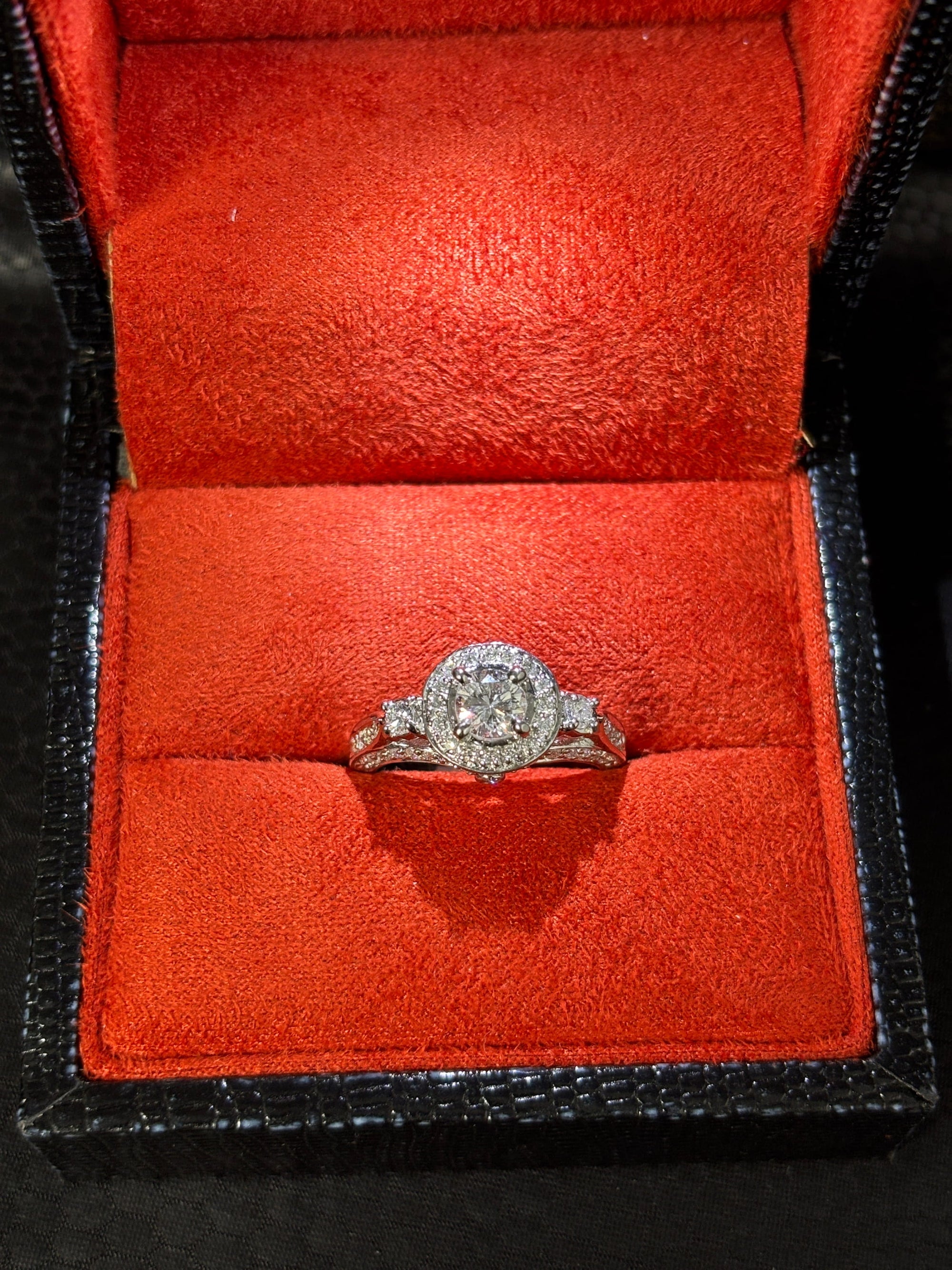 Bijoux Liquidation | Neuf Bague Fancy Solitaire (CBE6)