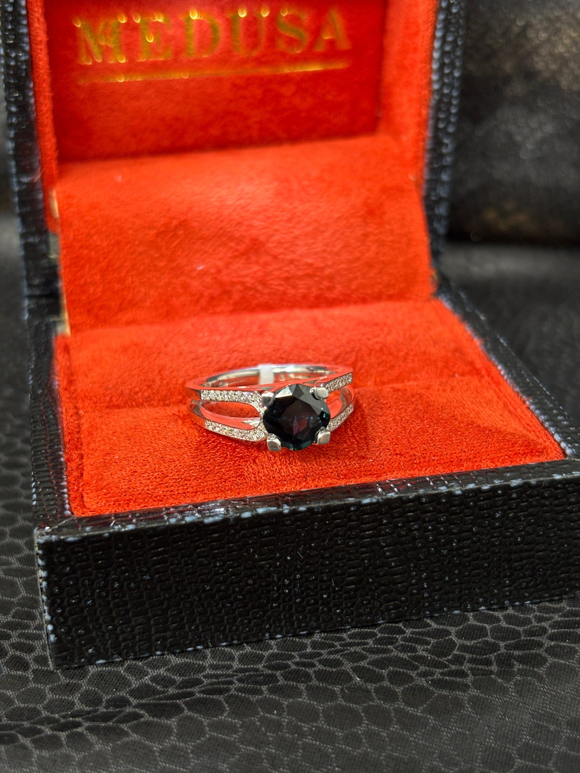 Bijoux Liquidation | Neuf Bague Saphir (CBE44)