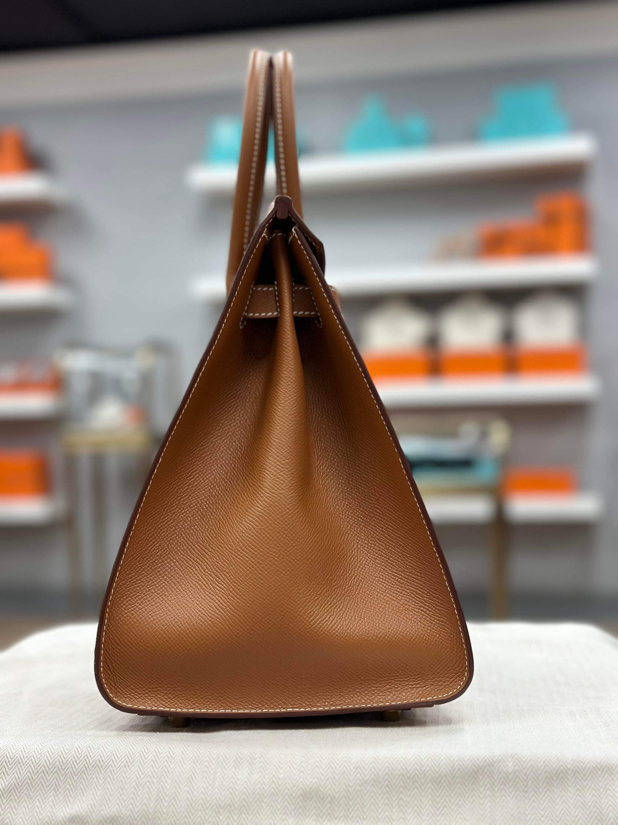 Hermès | Birkin 35 Gold Epsom Gold Hardware - BRAND NEW Handbags