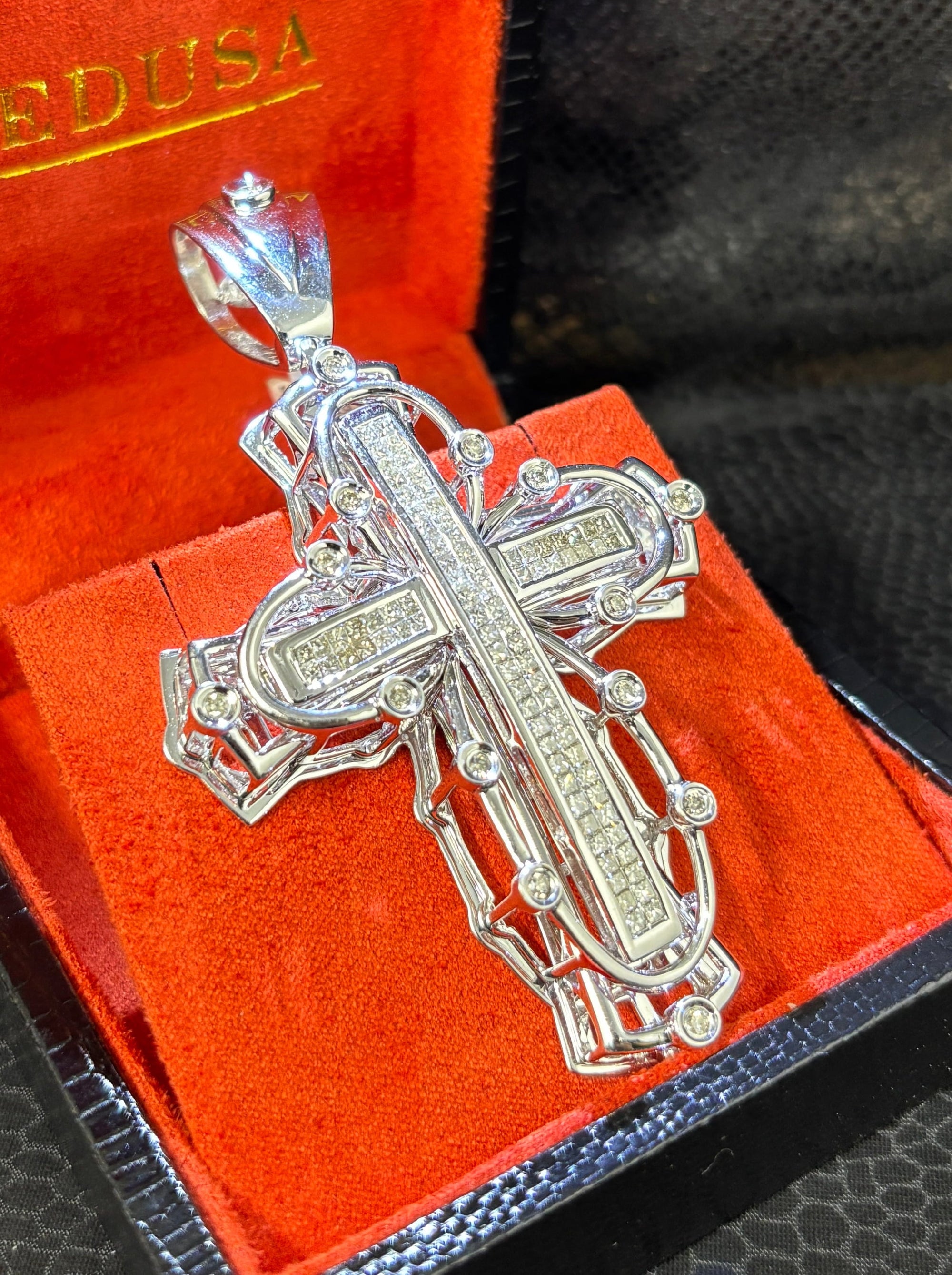 Bijoux Liquidation | Neuf Croix Diamant (SB1)