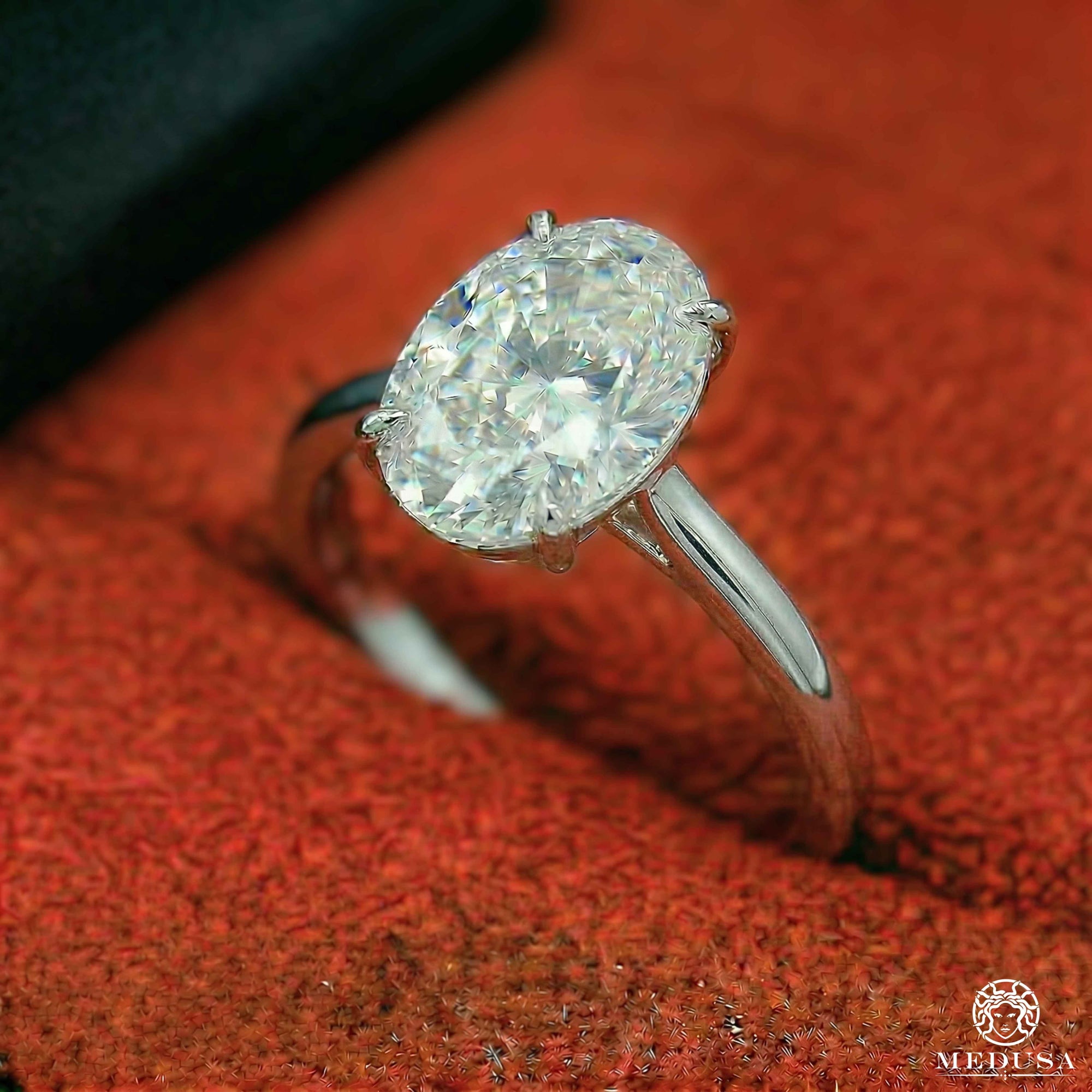 Bague à Diamants en Or 14K | Bague Fiançaille Solitaire LAB D5 - Oval Cut Or Blanc / 1.00CT / Plain