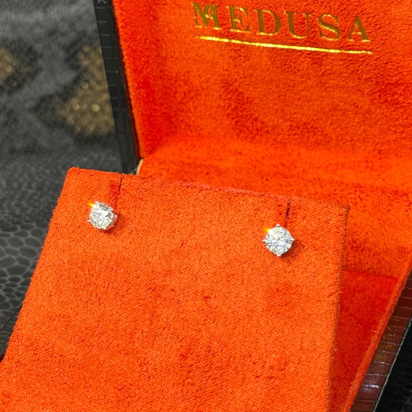 Bijoux Liquidation | Neuf Studs LAB 1.00Ct or blanc (CB10)