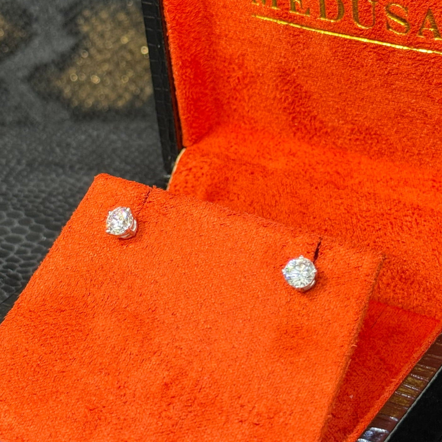 Bijoux Liquidation | Neuf Studs LAB 1.25Ct or blanc (CB11)