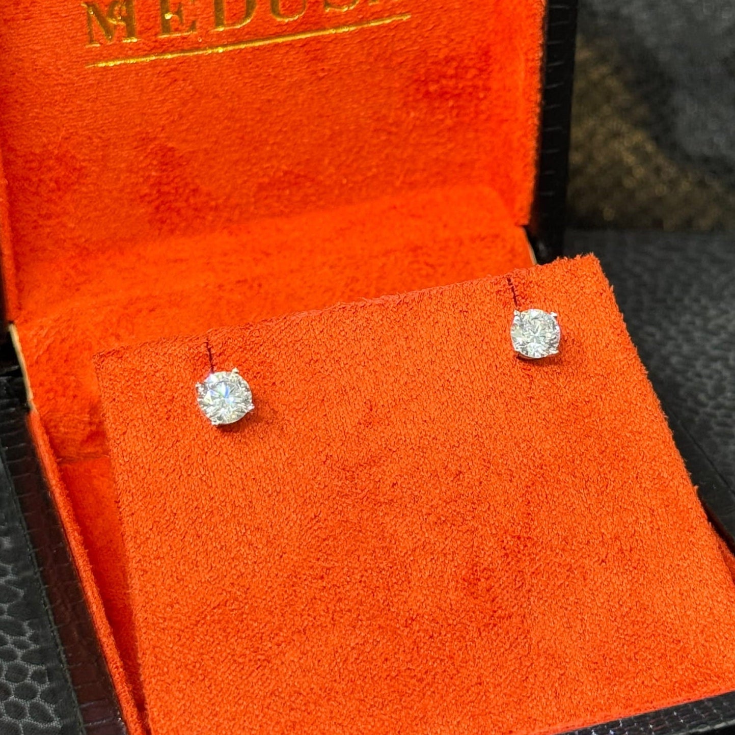 Bijoux Liquidation | Neuf Studs LAB 1.50Ct or blanc (CB3)