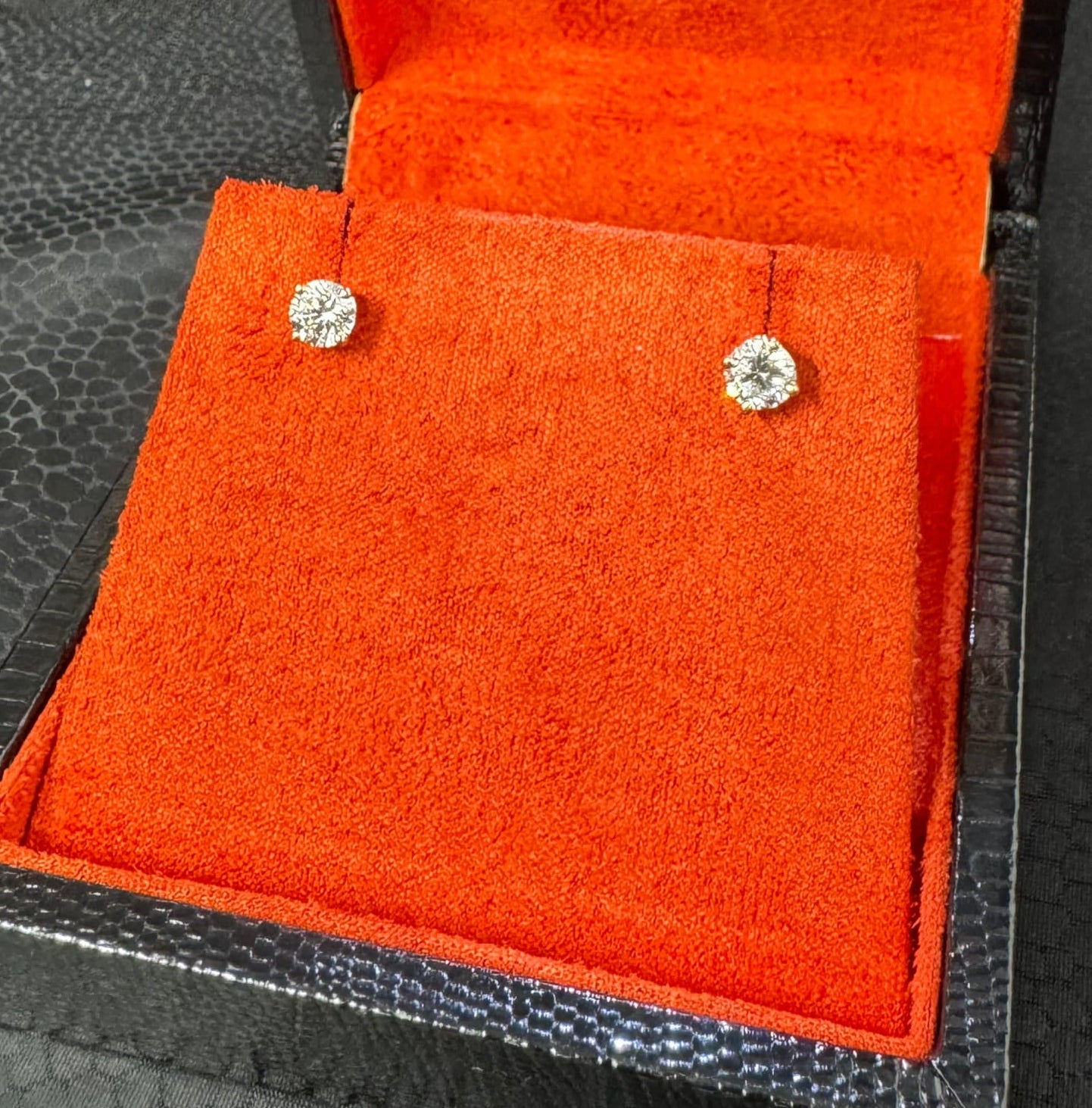 Bijoux Liquidation | Neuf Studs LAB 1.25Ct or jaune (CB1)