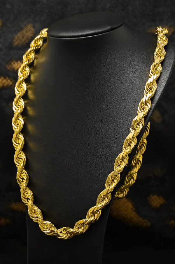 Chaîne Torsadée En Métal Doré - Style XXe Siècle - Sans Pierre Ni Pendentif - Occasion