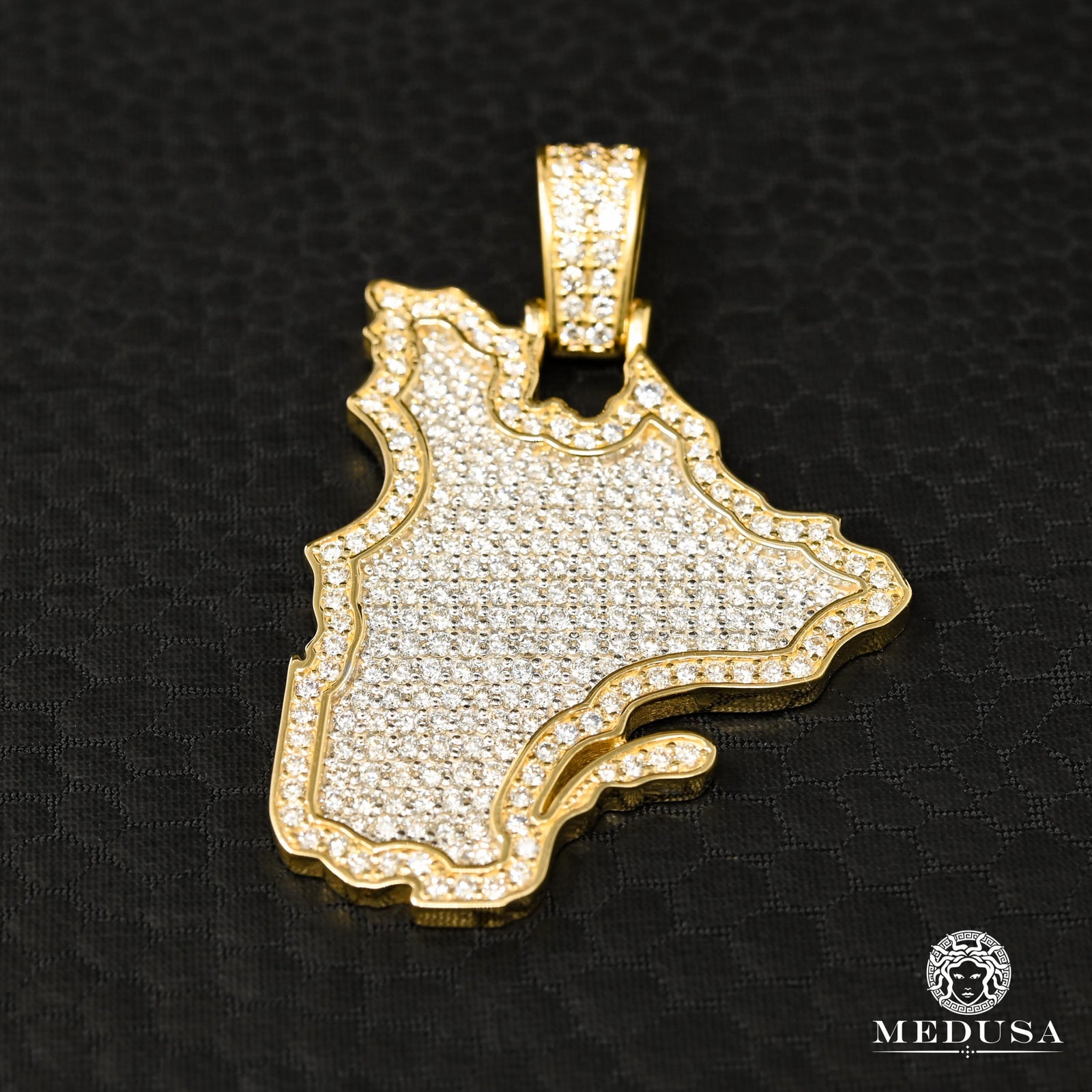 10K Gold Diamond Pendant | Divers Quebec D1 Pendant - Yellow Gold Diamond